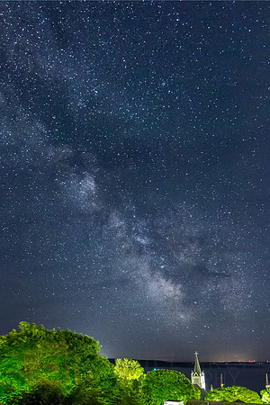 St. Anne's Church under the Heavens